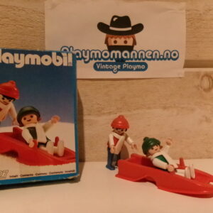 3327 - Barn med akebrett