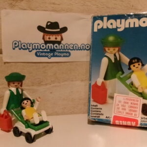 3597 - Mor med barn i vogn